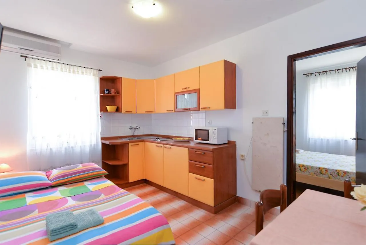 Apartments Vesna 836 Rovinj
