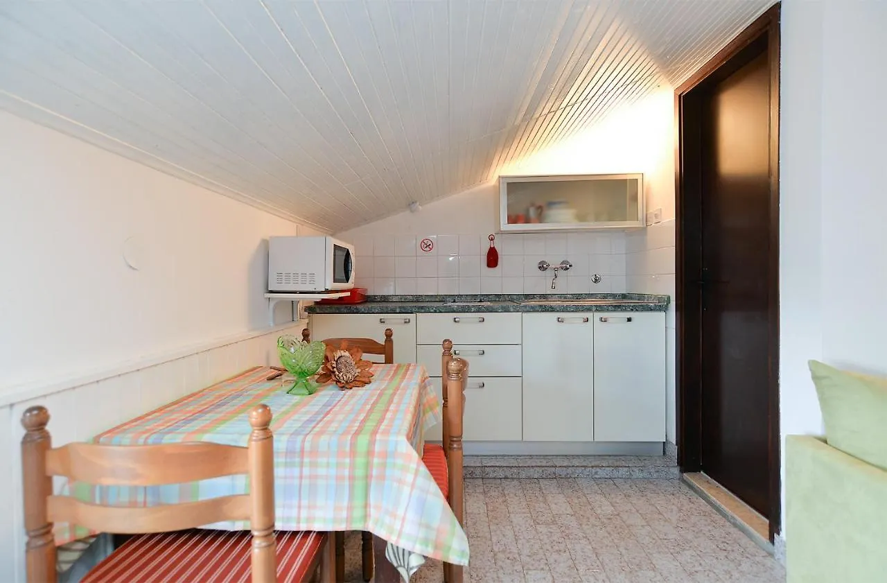 Apartments Vesna 836 Rovinj