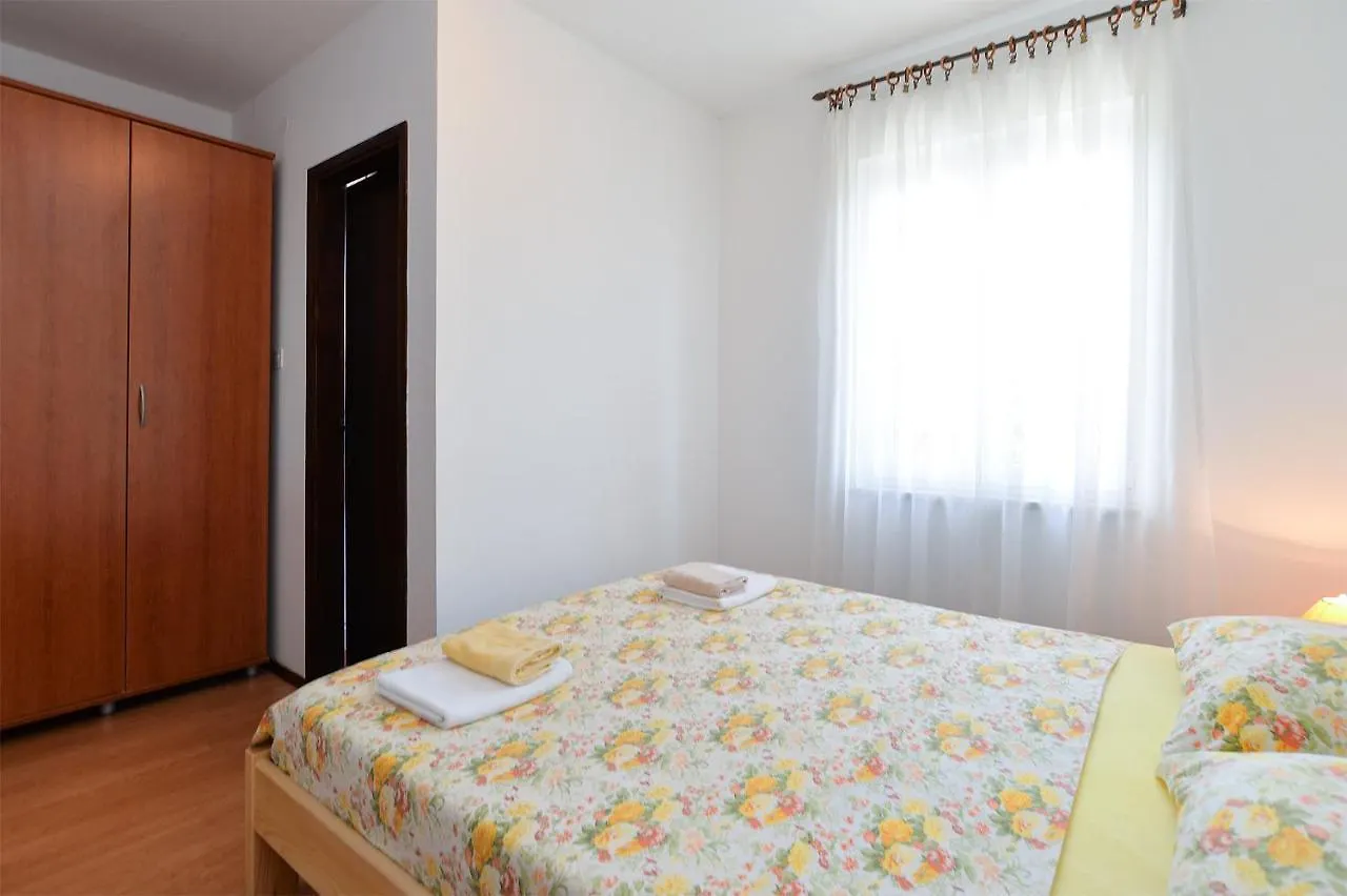 Apartments Vesna 836 Rovinj