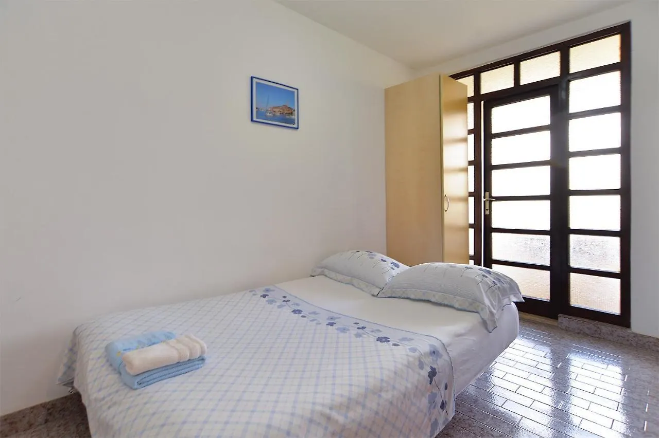 Apartments Vesna 836 Rovinj