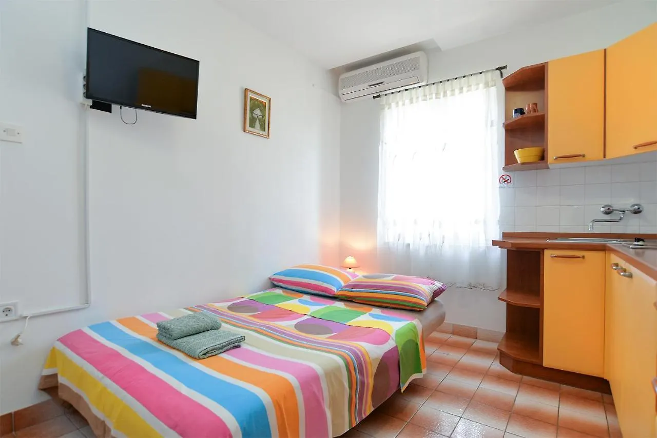 Apartments Vesna 836 Rovinj