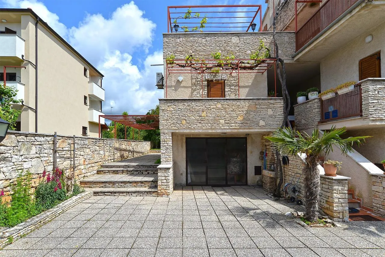 Apartments Vesna 836 Rovinj 0*,