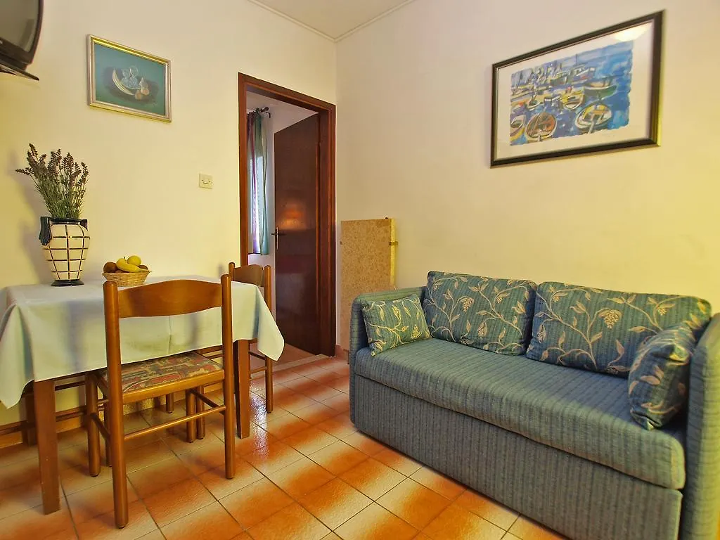 Apartments Vesna 836 Rovinj