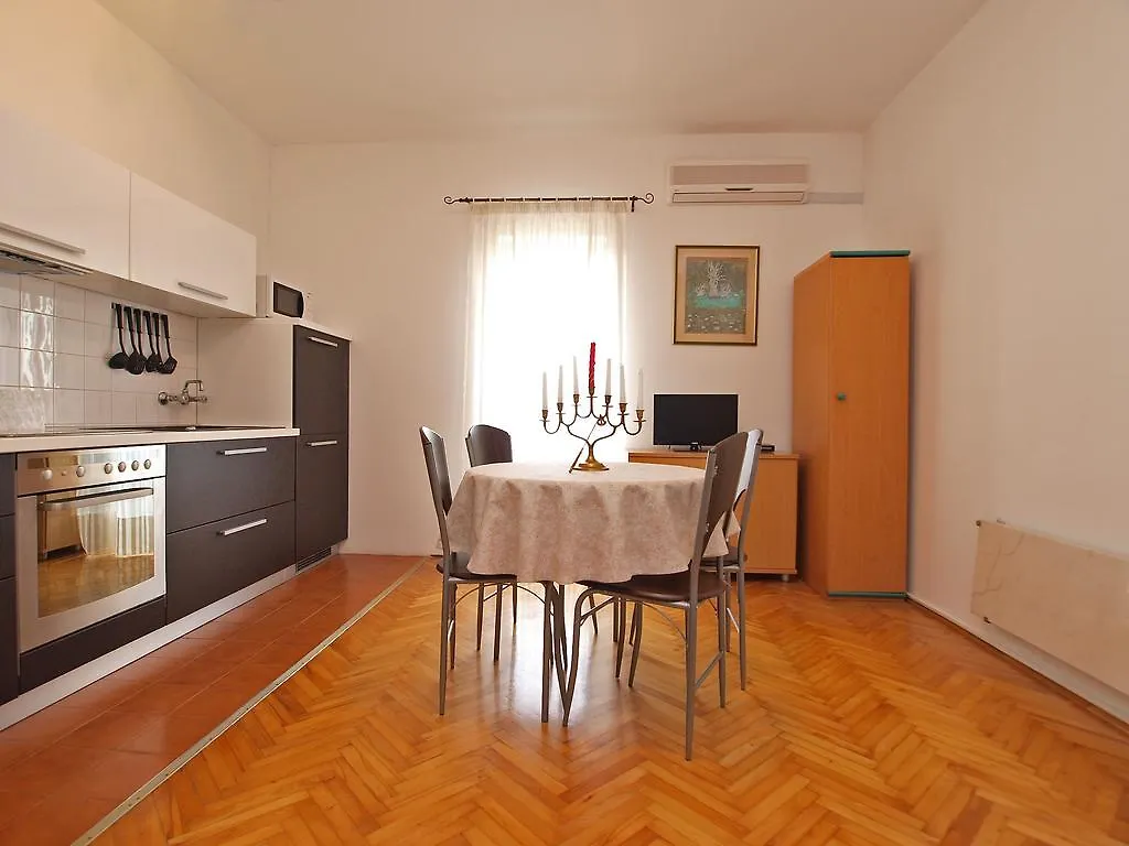 Apartments Vesna 836 Rovinj