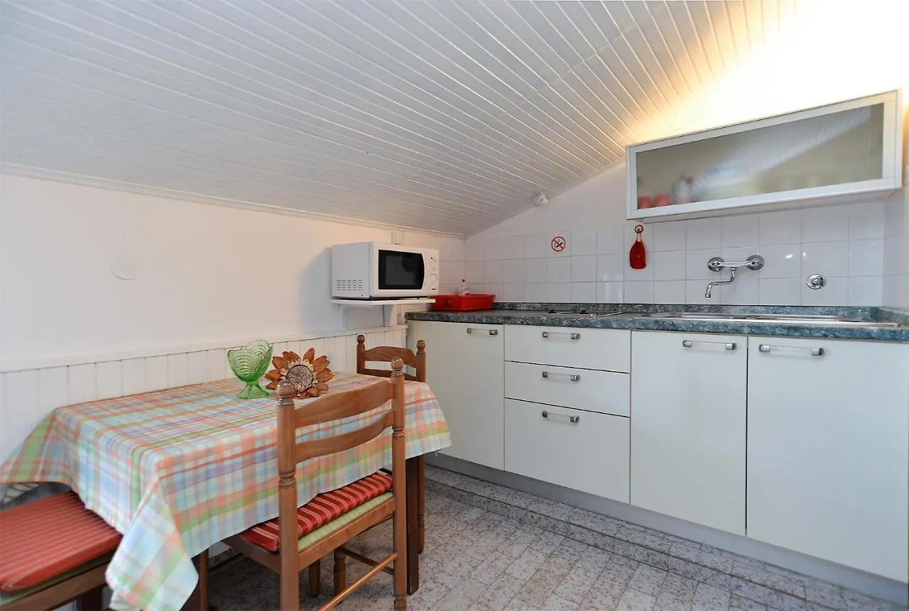 Apartments Vesna 836 Rovinj